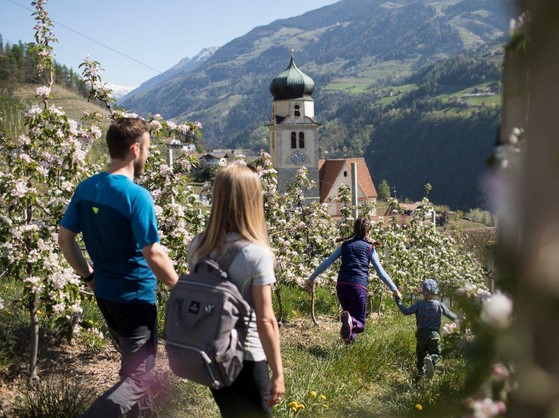 Ostern in Südtirol: Familien-Abenteuer & Relax